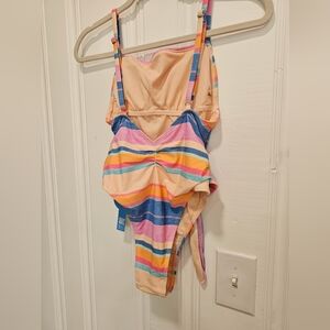 NWT Cupshe low back one piece